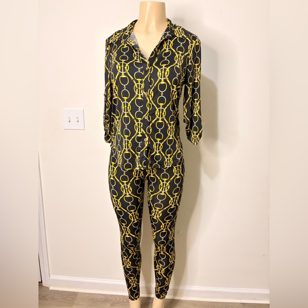 Stylish Black and Gold Women's Set